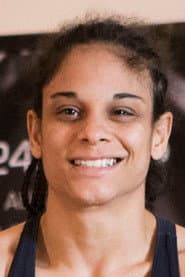 LĂvia Renata Souza